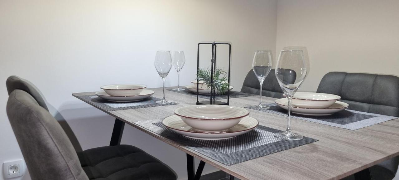 Qr Apartment For Family, Couples, And Friends Stay In Fiume Esterno foto
