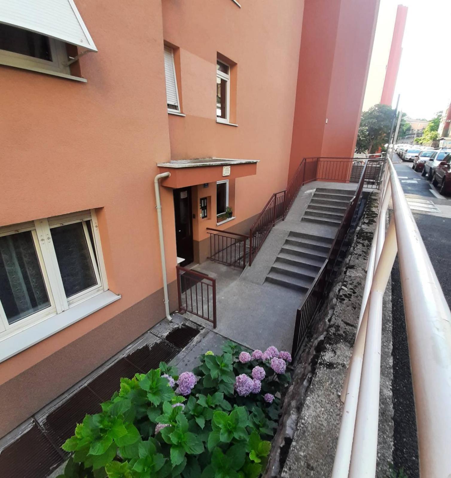 Qr Apartment For Family, Couples, And Friends Stay In Fiume Esterno foto